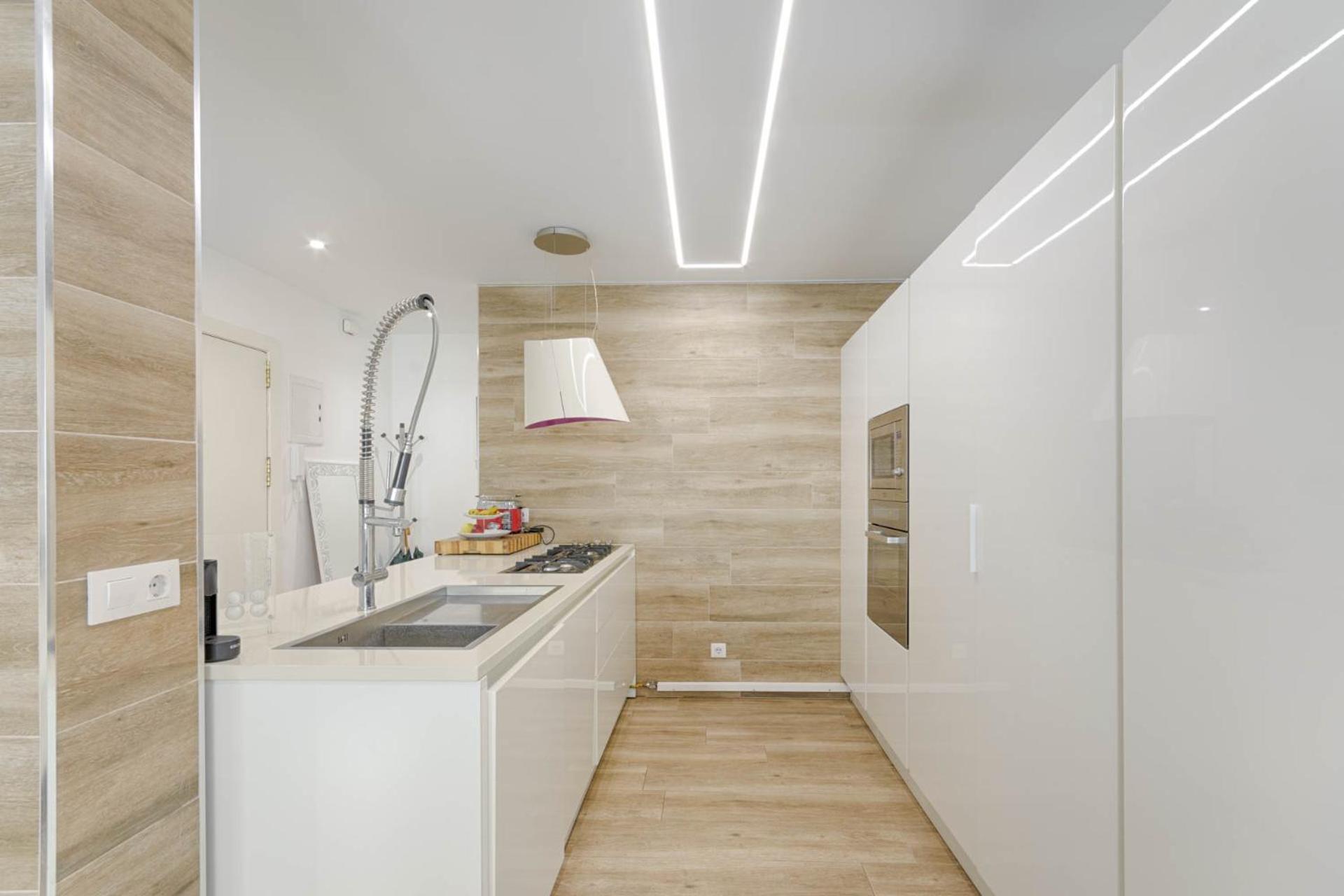Apartamento Piso En El Centro De Immo 365 *